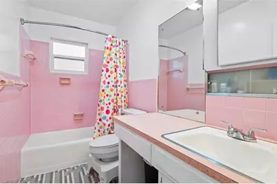 106 N Kentucky Avenue, Deland, FL 32724 - Photo 21