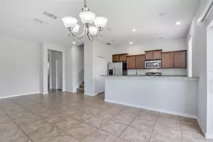 10769 Savannah Landing Cir, Orlando, FL 32832 - Photo 7