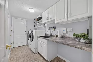 1841 Carillon Park Dr, Oviedo, FL 32765 - Photo 29