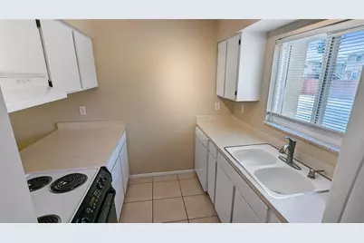 1000 Lake Of The Woods Boulevard #C103, Fern Park, FL 32730 - Photo 9