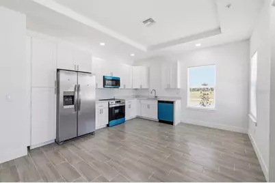 195 Rotonda Boulevard W #3, Rotonda West, FL 33947 - Photo 3