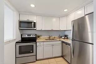 925 N Halifax Ave, Daytona Beach, FL 32118 - Photo 21