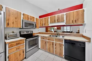 1047 W Samms Ave, Port Orange, FL 32129 - Photo 5
