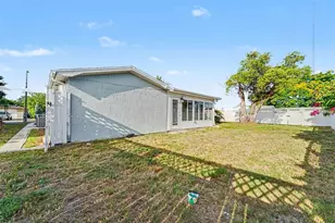 3207 Salisbury Dr, Holiday, FL 34691 - Photo 15