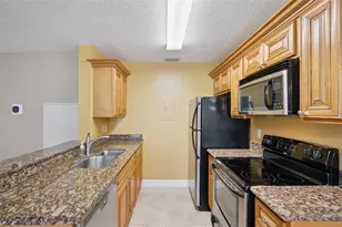 2584 Grassy Point Dr, Lake Mary, FL 32746 - Photo 17