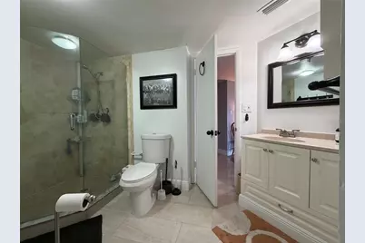 400 E Colonial Drive #1604, Orlando, FL 32803 - Photo 11