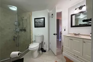 400 E Colonial Dr, Orlando, FL 32803 - Photo 13