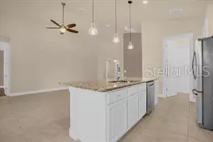 212 Messina Pl, Howey in the Hills, FL 34737 - Photo 3