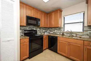 1047 Abell Cir, Oviedo, FL 32765 - Photo 9
