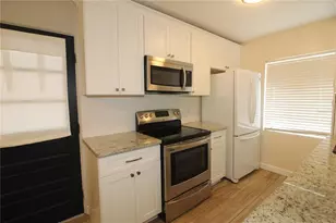 207 Lake View Dr, Sanford, FL 32773 - Photo 5