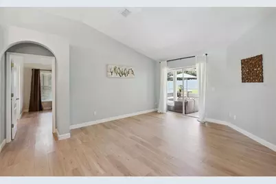 14975 Faversham Circle, Orlando, FL 32826 - Photo 9