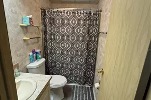 226 Ellsworth Dr, Kissimmee, FL 34758 - Photo 9