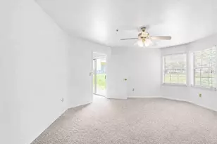 7270 Westpointe Blvd, Orlando, FL 32835 - Photo 11