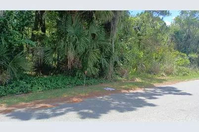 212 Hickory Avenue, Oak Hill, FL 32759 - Photo 5