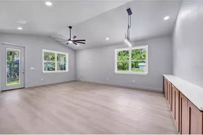 2034 E Grant Avenue, Orlando, FL 32806 - Photo 21