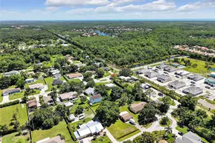 5211 Maple Ln, Naples, FL 34113 - Photo 33