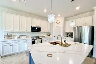 20642 Benissimo Dr, Venice, FL 34293 - Photo 7