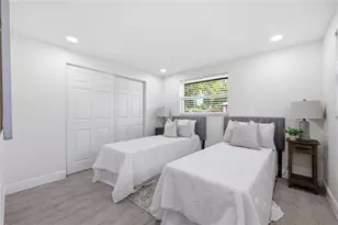 1915 E Mulberry Dr, Tampa, FL 33604 - Photo 19