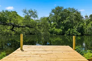 1915 E Mulberry Dr, Tampa, FL 33604 - Photo 1