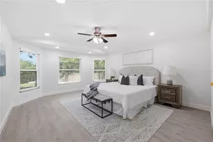 1915 E Mulberry Dr, Tampa, FL 33604 - Photo 17