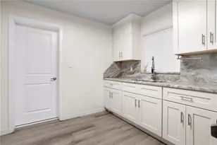 2412 Grandview Ave, Sanford, FL 32771 - Photo 11