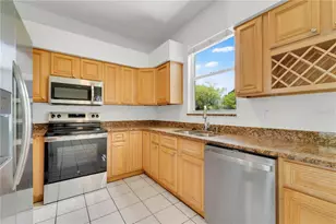 1101 Blufield Ave, Brandon, FL 33511 - Photo 9