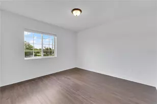 1101 Blufield Ave, Brandon, FL 33511 - Photo 11