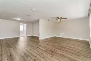 7710 Venice Dr, Port Richey, FL 34668 - Photo 3