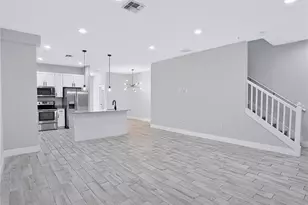 2233 E Kaley Ave, Orlando, FL 32806 - Photo 5