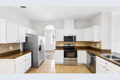 30612 Palmerston Place, Wesley Chapel, FL 33545 - Photo 5