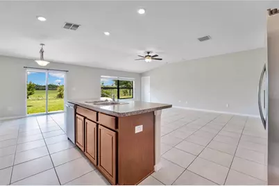 10116 Carloway Hills Drive, Wimauma, FL 33598 - Photo 11