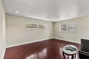 1700 Needlewood Ln, Orlando, FL 32818 - Photo 11