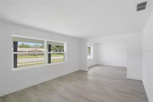 2733 Castle Oak Ave, Orlando, FL 32808 - Photo 5