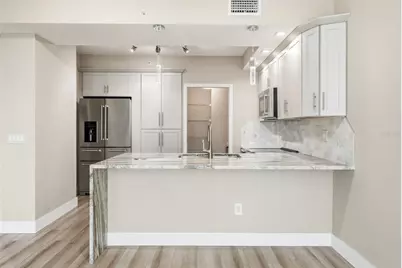 322 E Central Boulevard #912, Orlando, FL 32801 - Photo 15
