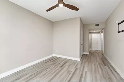 322 E Central Boulevard #912, Orlando, FL 32801 - Photo 23