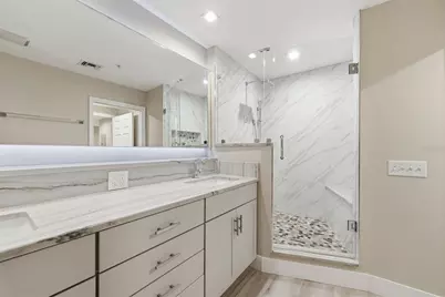 322 E Central Boulevard #912, Orlando, FL 32801 - Photo 21