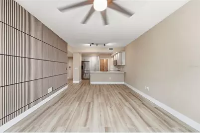 322 E Central Boulevard #912, Orlando, FL 32801 - Photo 13