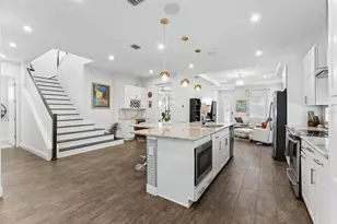 8033 Nemours Pkwy, Orlando, FL 32827 - Photo 11