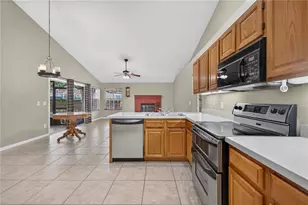 2600 Clementon Park Ct, Orlando, FL 32835 - Photo 17