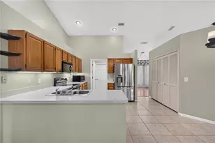 2600 Clementon Park Ct, Orlando, FL 32835 - Photo 15