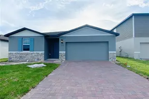 572 Sun Warbler Wy, Saint Cloud, FL 34771 - Photo 1