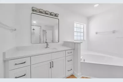 2910 Lotus Ct, Kissimmee, FL 34747 - Photo 9