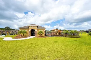 1518 Mineral Loop Dr NW, Palm Bay, FL 32907 - Photo 23