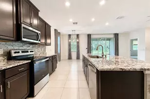 12544 Shining Willow St, Riverview, FL 33579 - Photo 9
