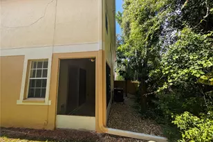 1993 Fiesta Ridge Ct, Tampa, FL 33604 - Photo 21