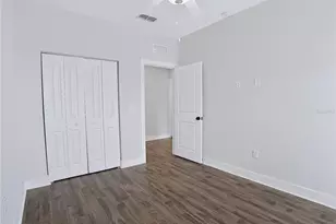 2233R E Kaley Ave, Orlando, FL 32806 - Photo 17