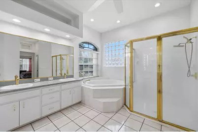 6636 Royal Forest Drive, Lakeland, FL 33811 - Photo 27