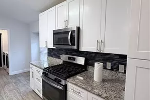 1302 Belvoir Dr, Davenport, FL 33837 - Photo 11