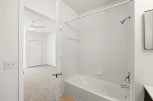 6169 Metrowest Blvd, Orlando, FL 32835 - Photo 19