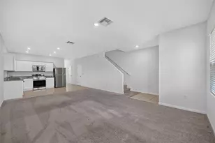 381 Grand Pne Ln, Saint Cloud, FL 34771 - Photo 5
